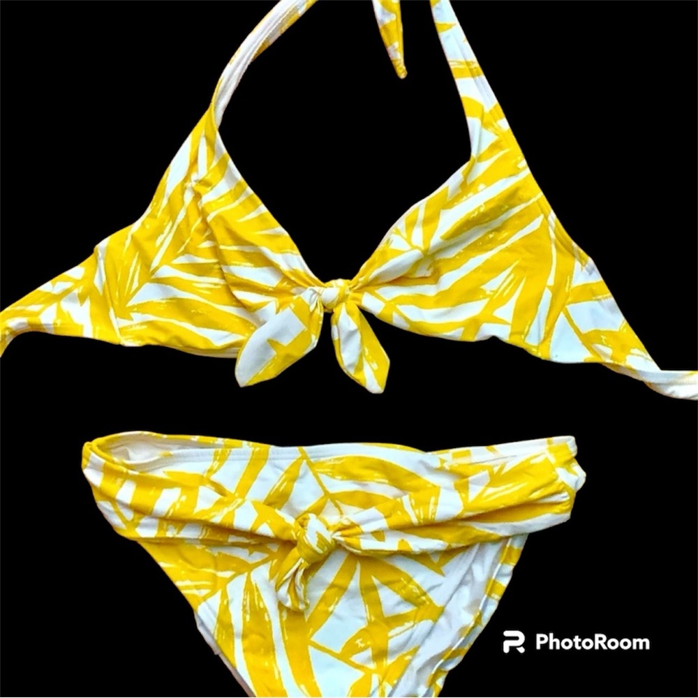 Carmen Marc Valvo Swimwear Bikini Worn Once Size M Like New Tummy Control